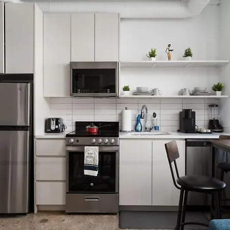 Apartment Regal Stylish Uptown Loft Beachfront Rooftopwfhgym *