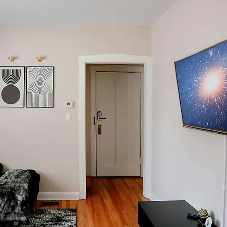 Private Workspace • Sleeps4 • Modern Stylish * Chicago