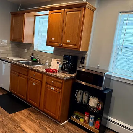 1br Free Parking, Near Transit And Dining