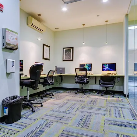 West Loop - Views With In & Out Parking 4 Apartment Chicago