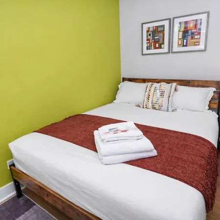 Apartment Modern 3br Downtown Near Loyola & Lakefront