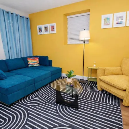 Apartment Modern 3br Downtown Near Loyola & Lakefront *