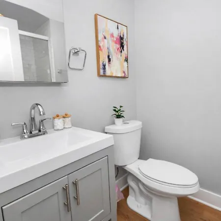 Modern 3br Downtown Near Loyola & Lakefront Chicago