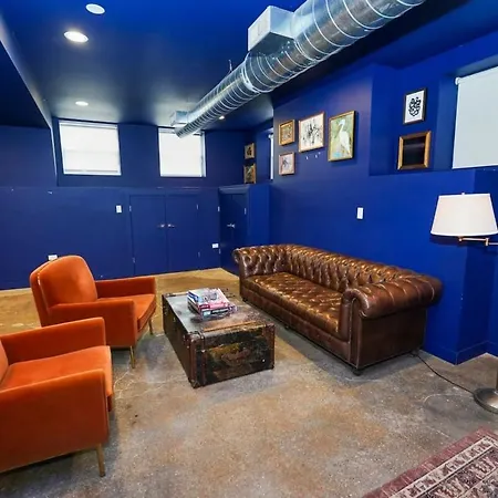 Modern 4br Pilsen Retreat Near Illinois Medical District & Downtown Apartment *