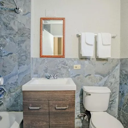 O Miami & Midway Airport Hotel Chicago