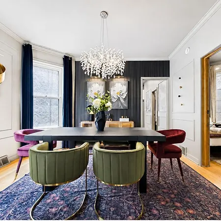 The Velvet Manor Luxe 3br Jacuzzi Garage Chicago