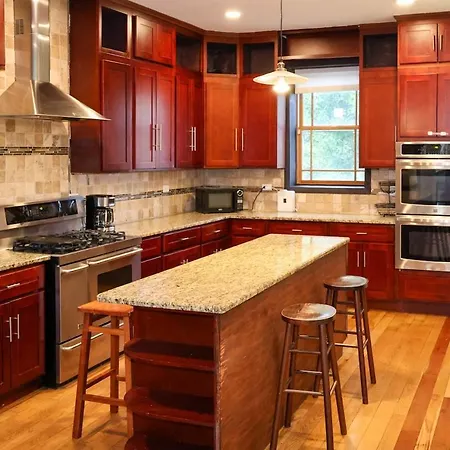 Apartment Spacious 5br Near Obama Center & Uchicago