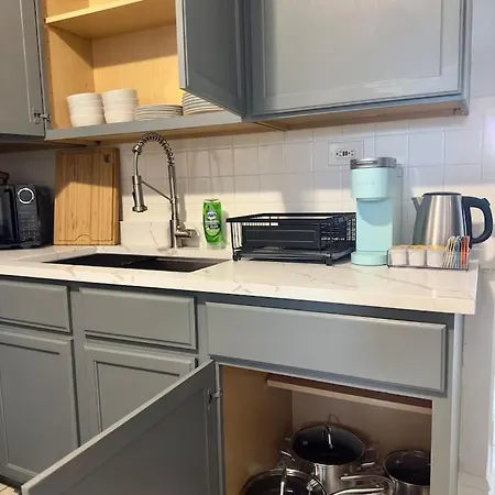 Apartment Spacious 4 Queen Beds Free Parking Chicago