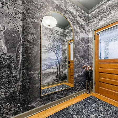 Apartment The Velvet Manor Luxe 3br Jacuzzi Garage Chicago