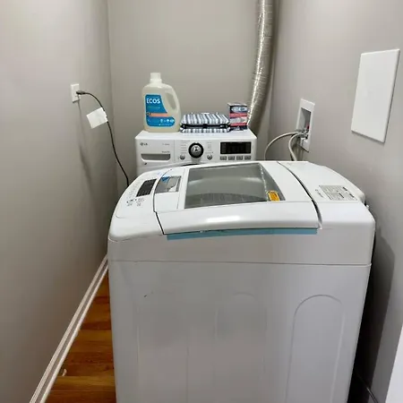 4br Downtown Retreat Free Street Parking Apartment *
