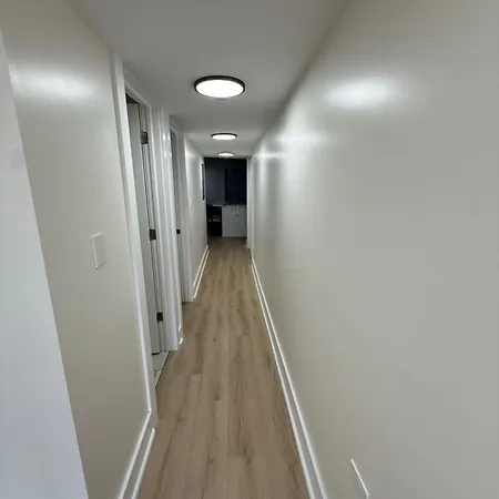 Apartment Bright Modern 2br, Close To Downtown Chicago