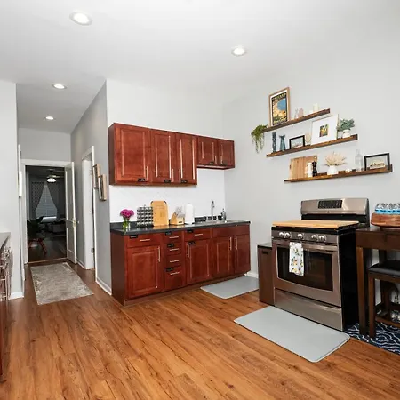 Chic & Comfy 3br, Family Friendly