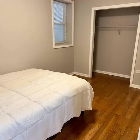 4br Downtown Retreat Free Street Parking Apartment *