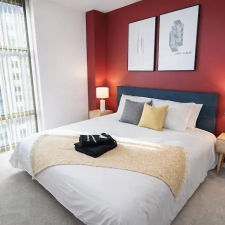 Apartment South Loop 2br Skyline Views - 5 Min To Grant Park *