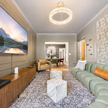 The Velvet Manor Luxe 3br Jacuzzi Garage * Chicago
