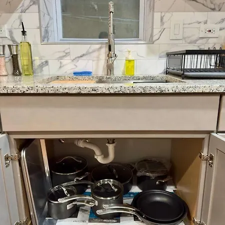 4br Downtown Retreat Free Street Parking