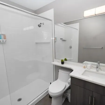 Little Italy 5br With Optional Parking Apartment Chicago