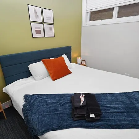 Apartment Little Italy 5br With Optional Parking