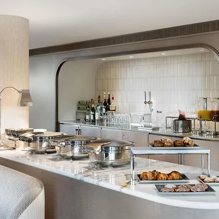 Fairmont Millennium Park Hotel 4*