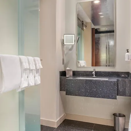 Radisson Blu Aqua Hotel, Hotel 4*