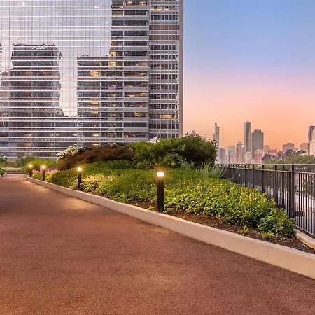 Radisson Blu Aqua Hotel, 4* Chicago