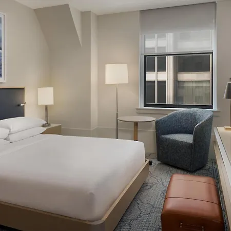 Hyatt Centric The Loop Hotel