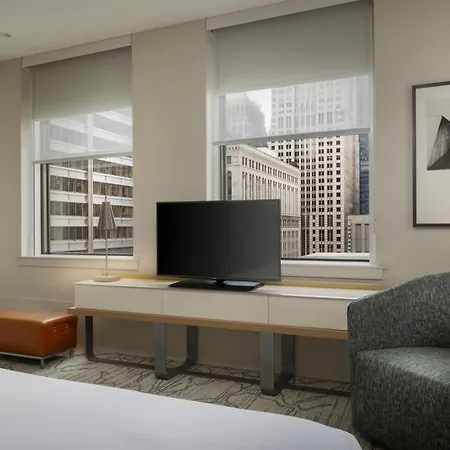 Hyatt Centric The Loop Hotel 4*