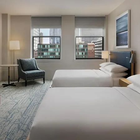 Hyatt Centric The Loop Hotel 4*