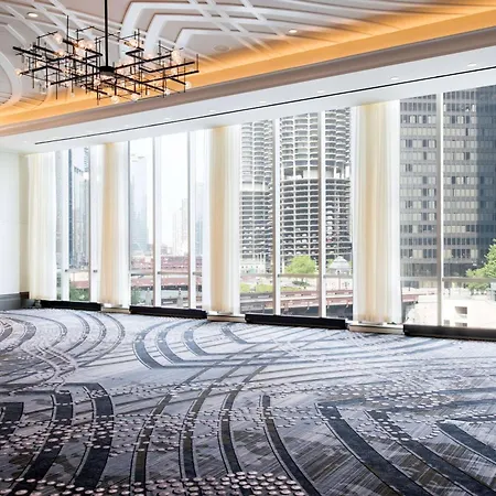 Londonhouse Chicago, Curio Collection By Hilton Chicago