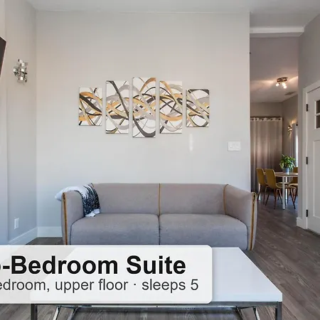 Double Play Wrigley - Prime Location Across From Wrigley Field & Transit - 2br Apts Chicago