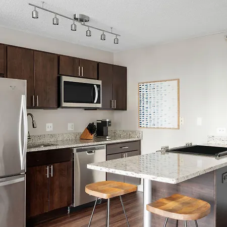 Kasa Magnificent Mile 4*