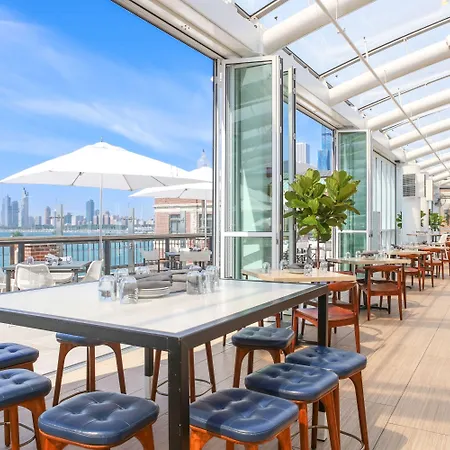 Sable At Navy Pier Chicago, Curio Collection By Hilton Hotel Chicago