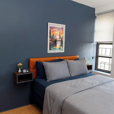 Hostel Parthenon Chicago
