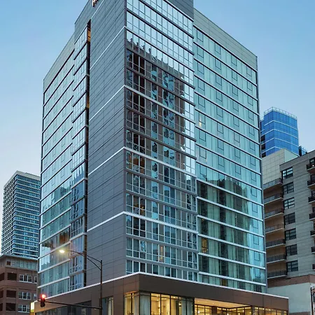 Home2 By Hilton River North Hotel 3*