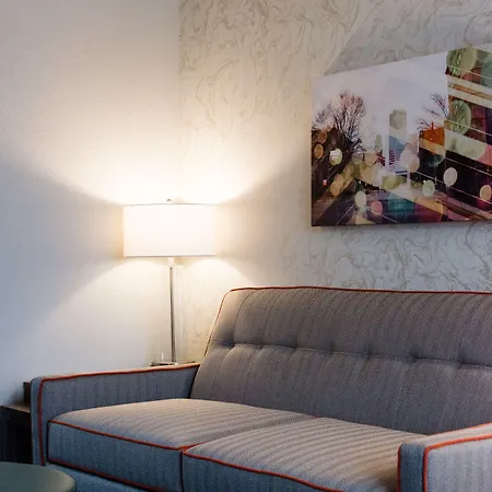 Home2 By Hilton River North 3*