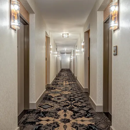 Hilton Garden Inn- Loop Hotel