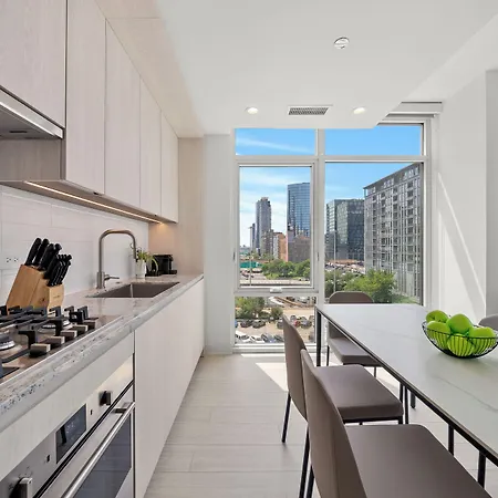 Level - Fulton Market 5* Chicago