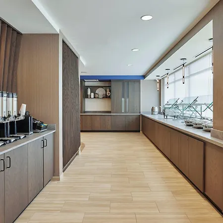 Springhill By Marriott Chinatown Hotel
