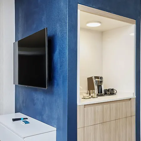 Hotel Springhill By Marriott Chinatown 3*