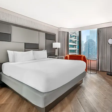 Hilton Grand Vacations Club Magnificent Mile Hotel