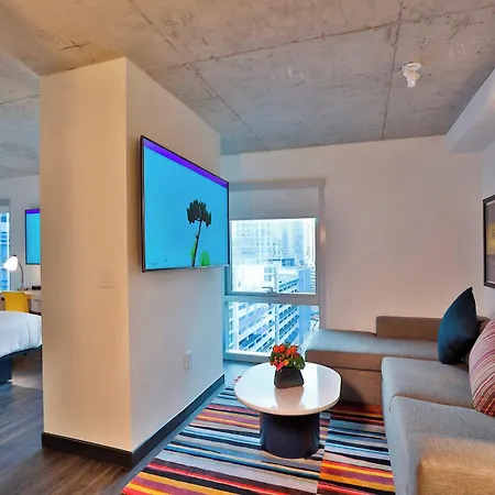 Aloft By Marriott Mag Mile Hotel Chicago