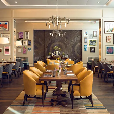 Sophy Hyde Park Hotel 4*