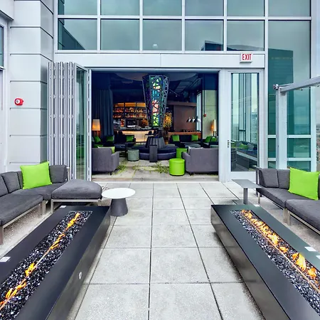 Hilton Garden Mccormick Place 3*
