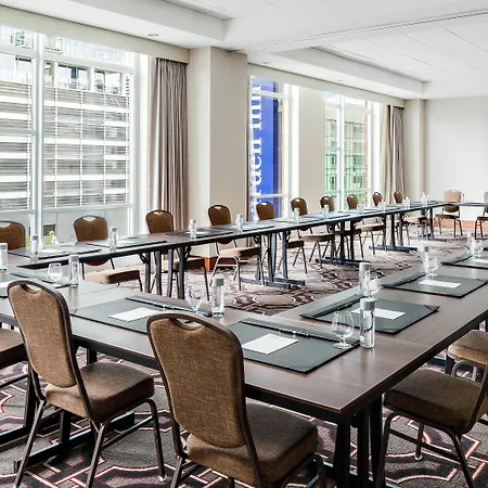 Hotel Hilton Garden Mccormick Place 3*