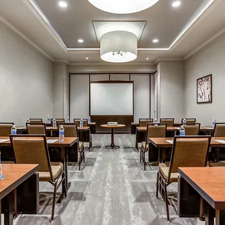 Hotel Cambria Loop - Theatre District 4*