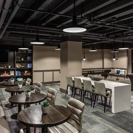 Cambria Loop - Theatre District Hotel 4*