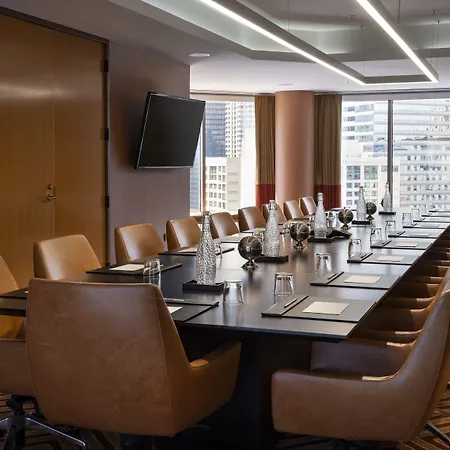 Hotel By Marriott Downtown Magnificent Mile Chicago