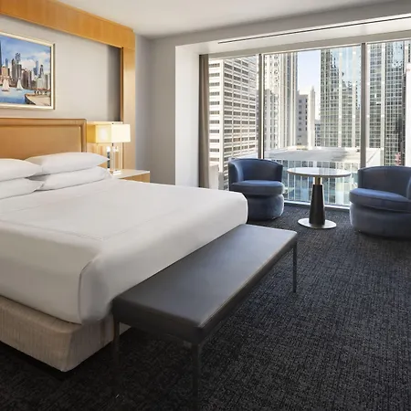 Hotel By Marriott Downtown Magnificent Mile