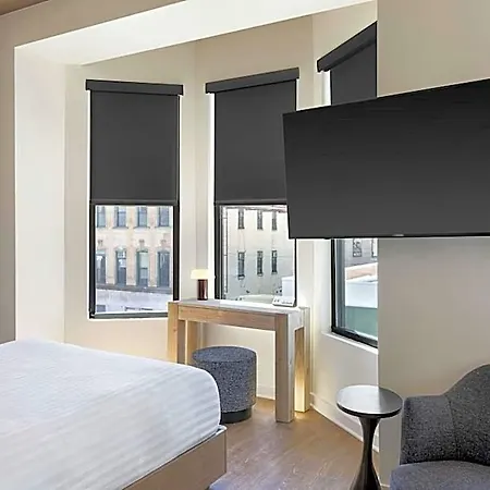 Found Hotels, Chicago, Series By Marriott 3*
