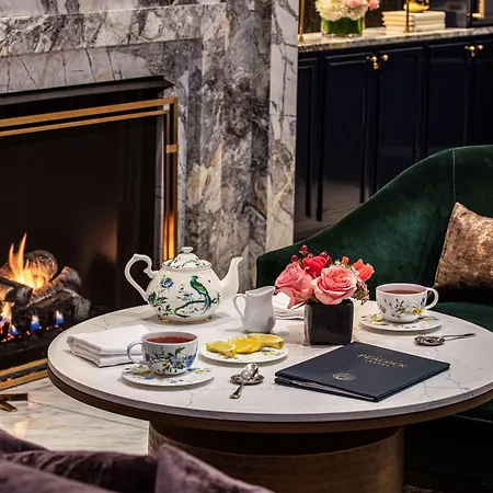 Waldorf Astoria Chicago
